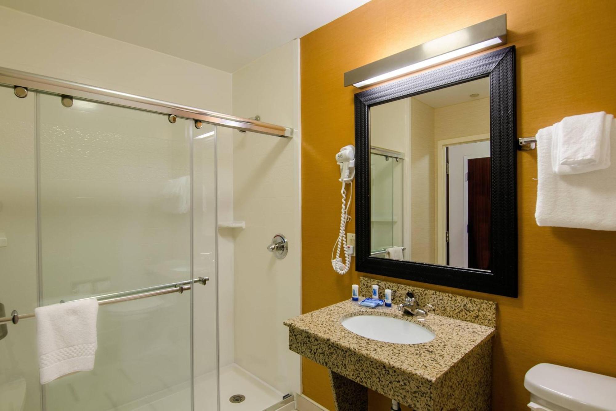 Fairfield Inn And Suites By Marriott Potomac Mills Woodbridge Luaran gambar